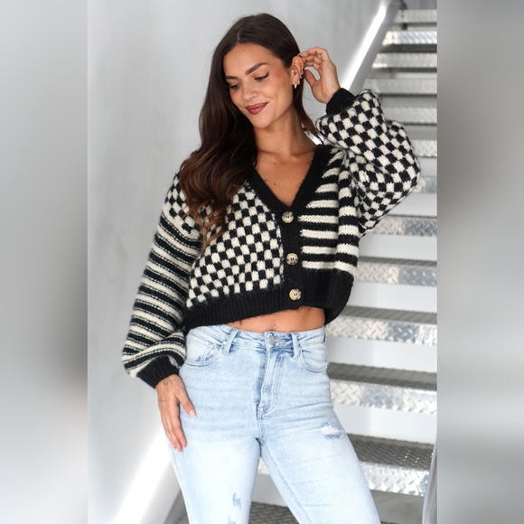 HYFVE Cropped Checkered Wool Cardigan Sweater In S - Picture 1 of 8